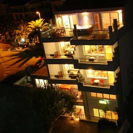 App Lux F 아파트 *