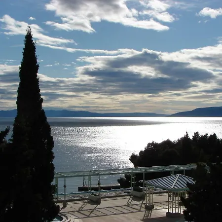 아파트 App Lux F *