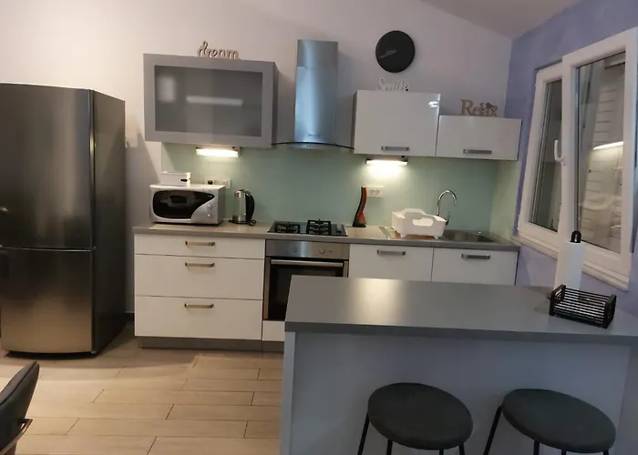 App Lux F Apartment Makarska