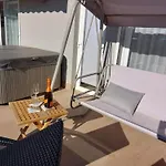 App Lux F Apartment *